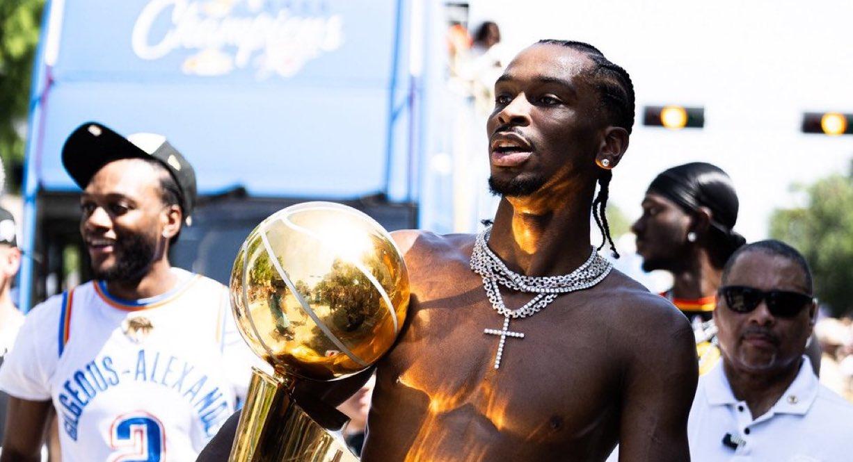 🔮ESPN内部人士预测：•谁将赢得NBA总冠军？雷霆：18票掘金：2票