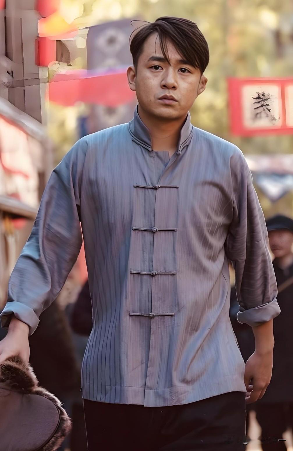 王阳出场至今就没几个镜头，于和伟这大咖就压根还没露面，这一切倒是成全了一