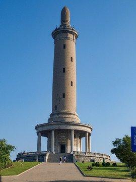 中国要拆塔，日本死活不同意？究竟有啥来头？ 在辽宁旅顺，矗立着一座66.8米