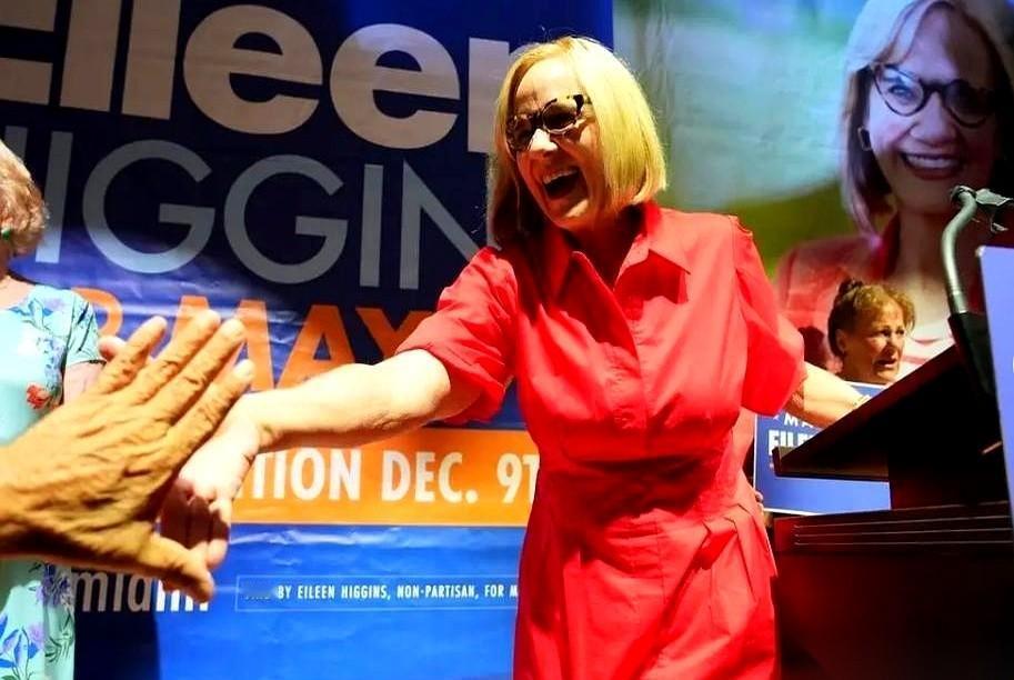 特朗普亲自下场站台，结果呢？输了。输得还不是一星半点，差了将近20个百分点，