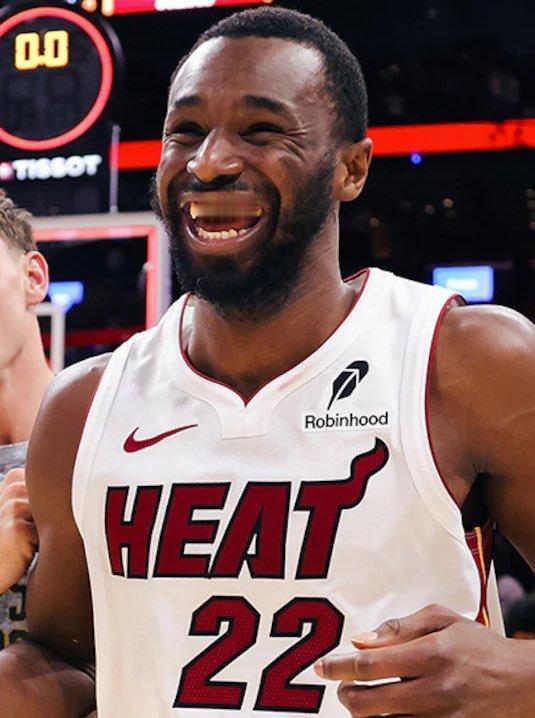 湖人又开始瞄上维金斯了~湖人媒体的报道中，湖人再次尝试接触了热火和维金斯，并