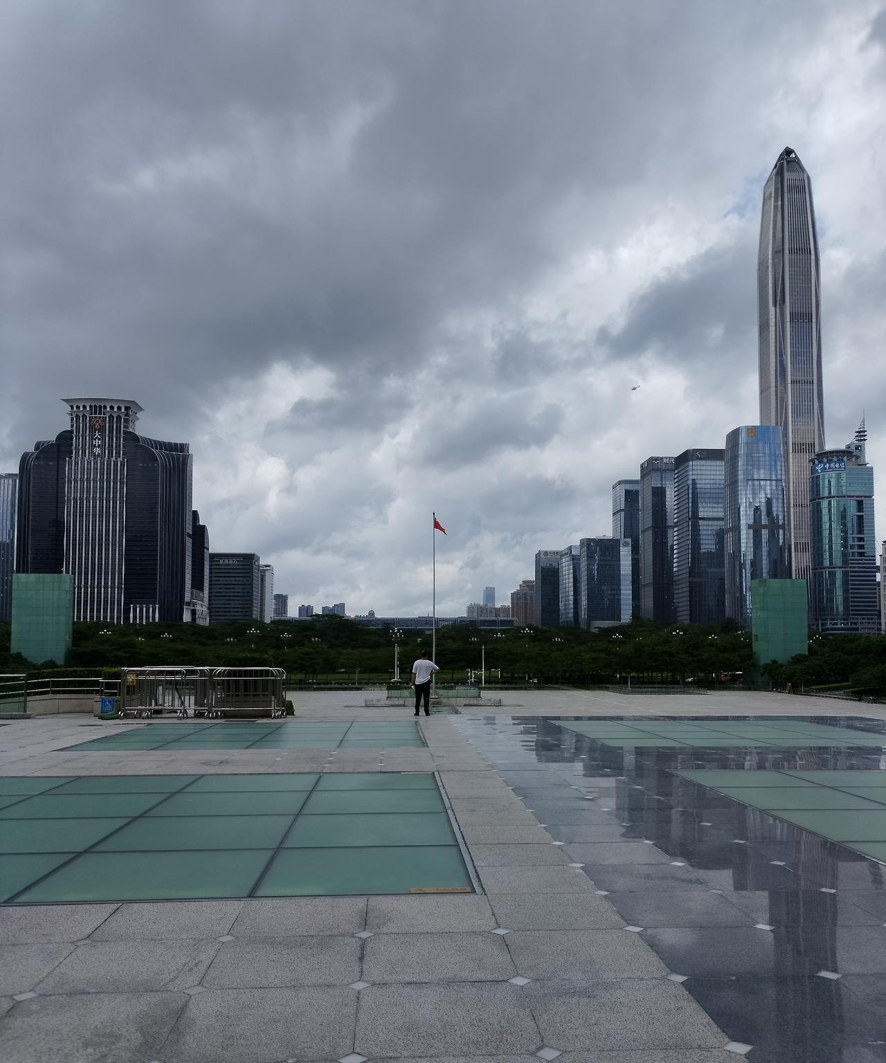 我以为这学期人数会多一点，上午试着联系了几个家长，实际情况那叫一个惨淡。之前放