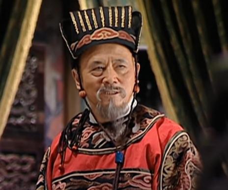 隆庆二年，徐阶乘轿离京，踏上归程。这一年他六十六岁，两鬓已白。自嘉靖四十