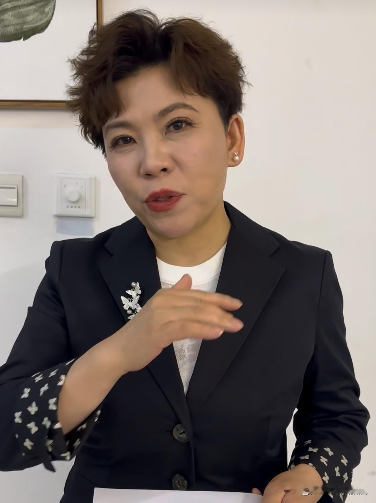 陈幸同赢早田：邓亚萍点评3个“关键词”后来居上同同今天是在0比2