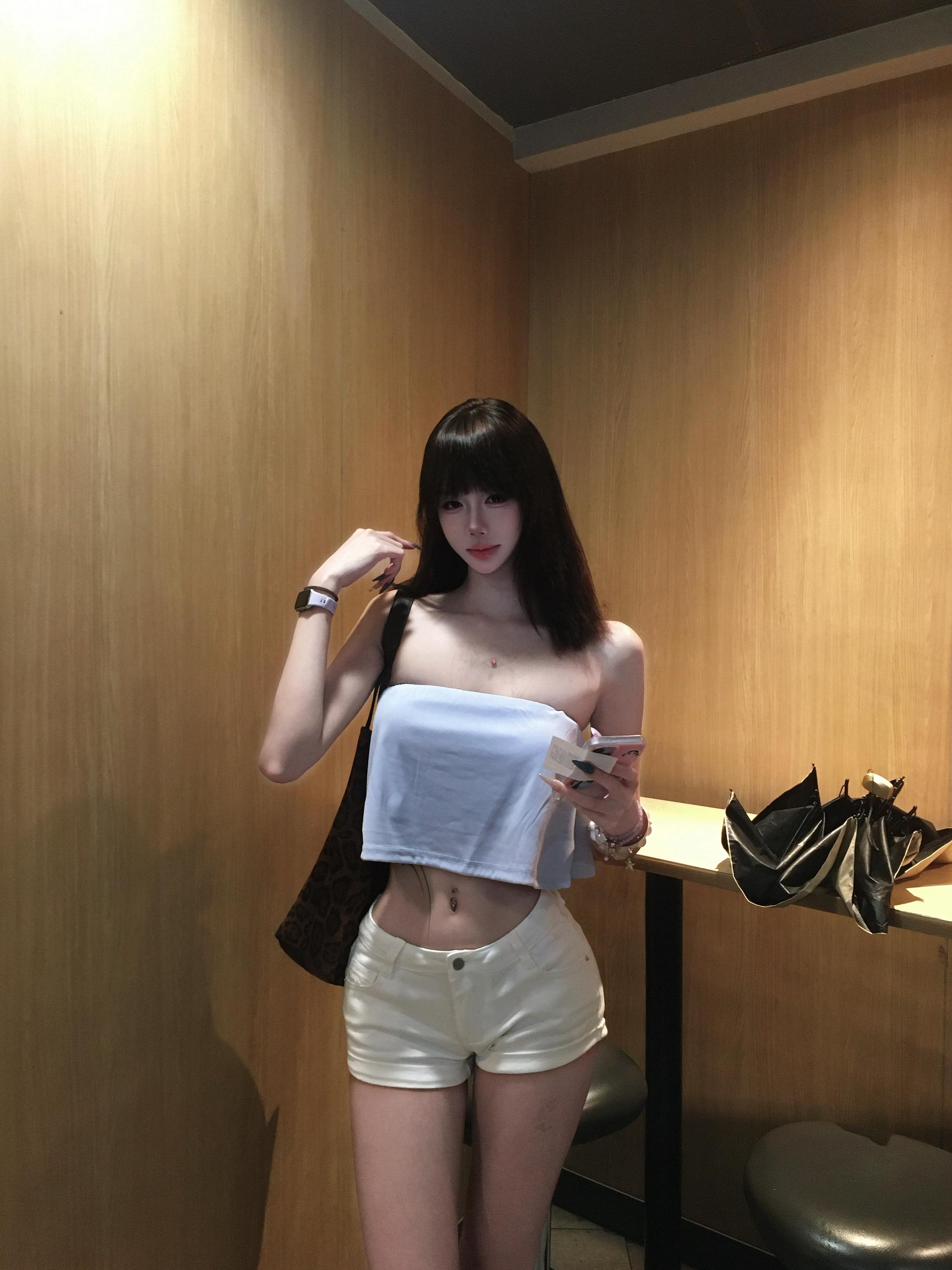 你笑盈盈的樣子好可愛想把全世界都給你。