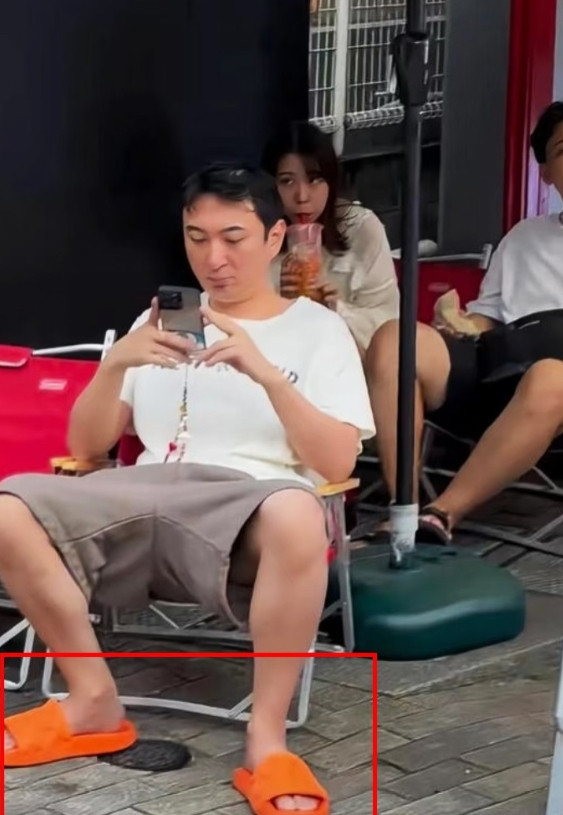 董小姐的事，收益最大的人出现了，不是谷医生，而是前首富的儿子王思聪。近几日董