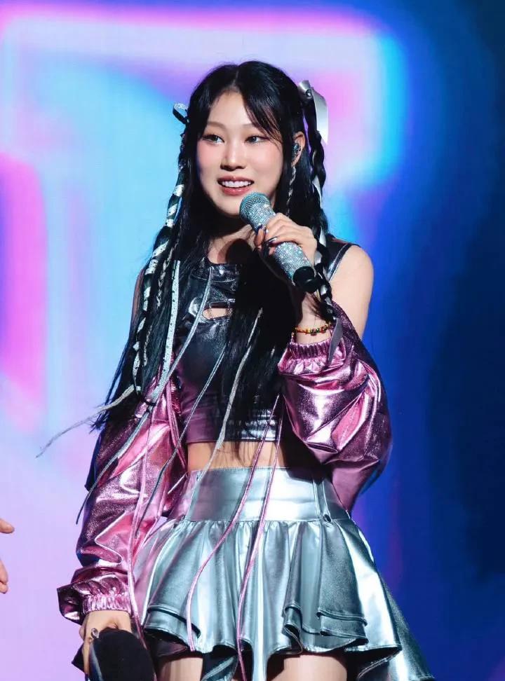 太意外了，小沈阳女儿韩国出道了！6月11日，小沈阳女儿意外冲上热搜，不是因为她