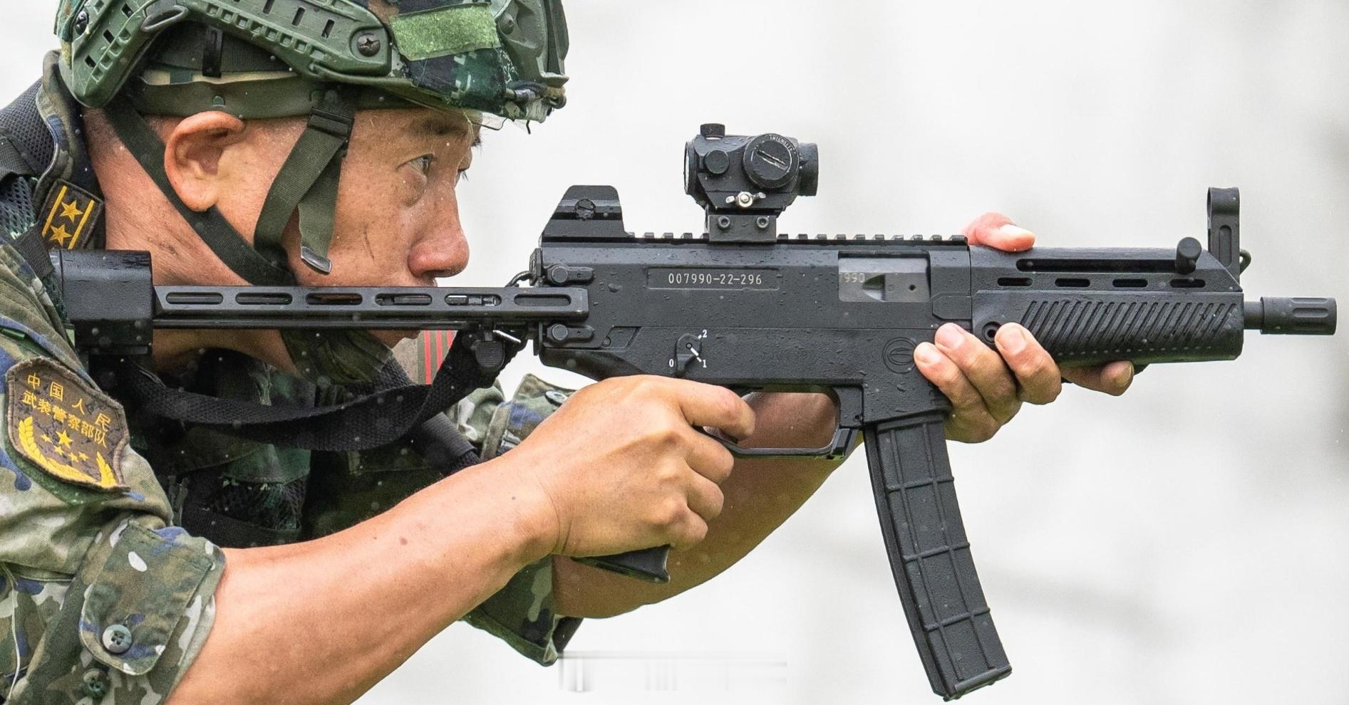 才发现原来171冲的快慢机是0-1-2，191步枪还是传统0-2-1，如果武器切