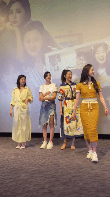 殷桃这个韵味儿真的是与生俱来的，她不是最高的，也不是最美的，但就是最有韵味儿的，