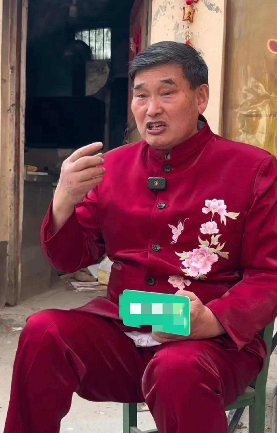 大衣哥早些年接受采访时候说过自己身上发生的神奇事件！大衣哥说早些年有个牵骆驼从他