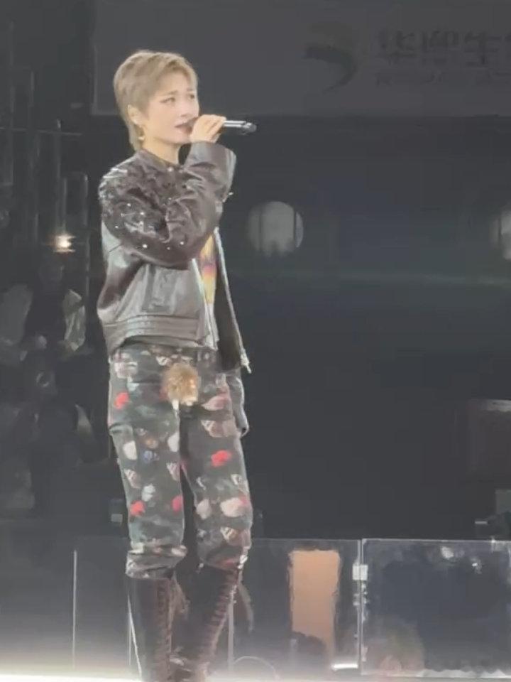 在北京见证李宇春演唱会全新舞台北京演唱会惊喜不断，大屏小精灵萌翻全场，谁能拒绝