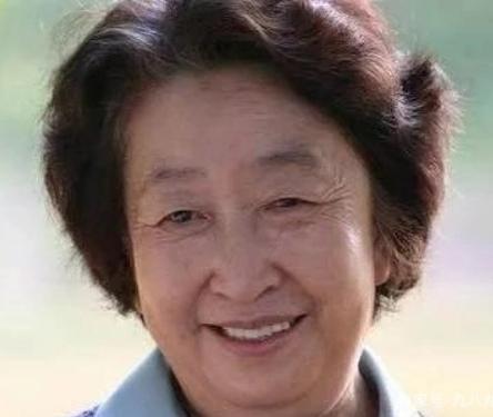 93岁彭玉离世：她再婚时只提了一个条件67岁那年她要再婚。消息一出，亲戚
