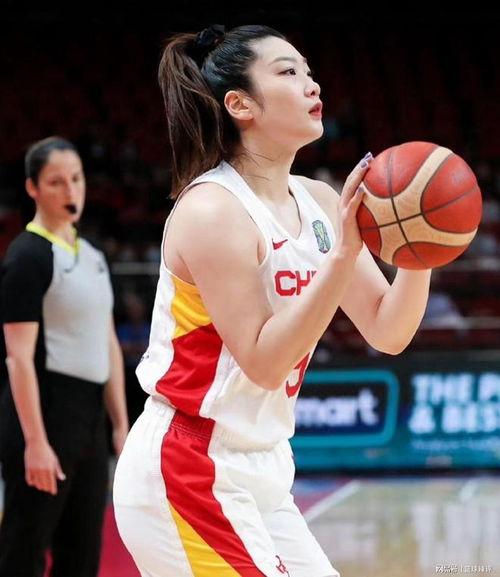 有谁知道中国女篮的状况怎么样别再被网上“女篮彻底垮了”的节奏带偏了，现在这支中国