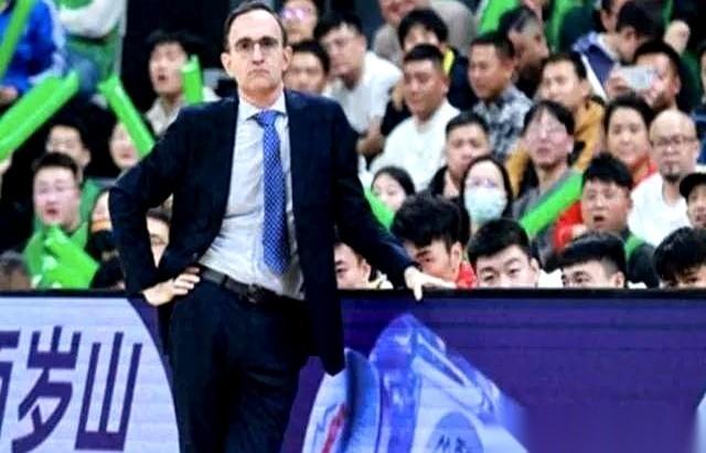 我最怕的，就是又来一出“代练”。真的，就怕等乌戈把这一锅夹生饭给煮熟了，把这帮