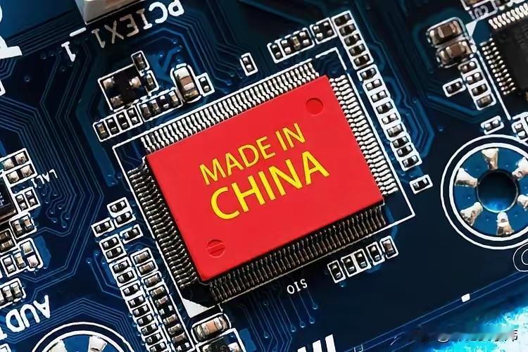 在联合国记者会上，中国记者陈莺迁佩戴夸克AI眼镜从容发问，惊艳外媒。这副眼镜