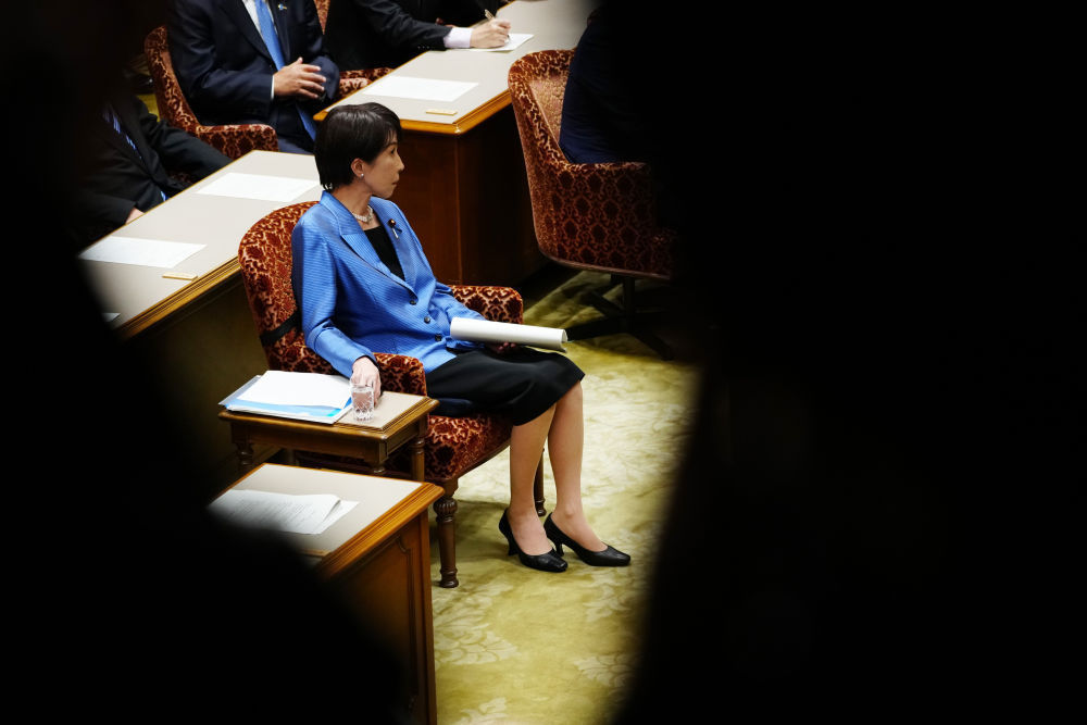 丑闻发酵 日媒称高市早苗可能下台