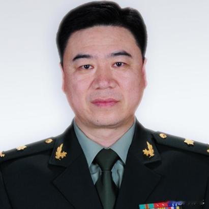 刘荣，男，1964年6月出生，甘肃甘谷人，医学博士，教授，主任医师，博士生导师。