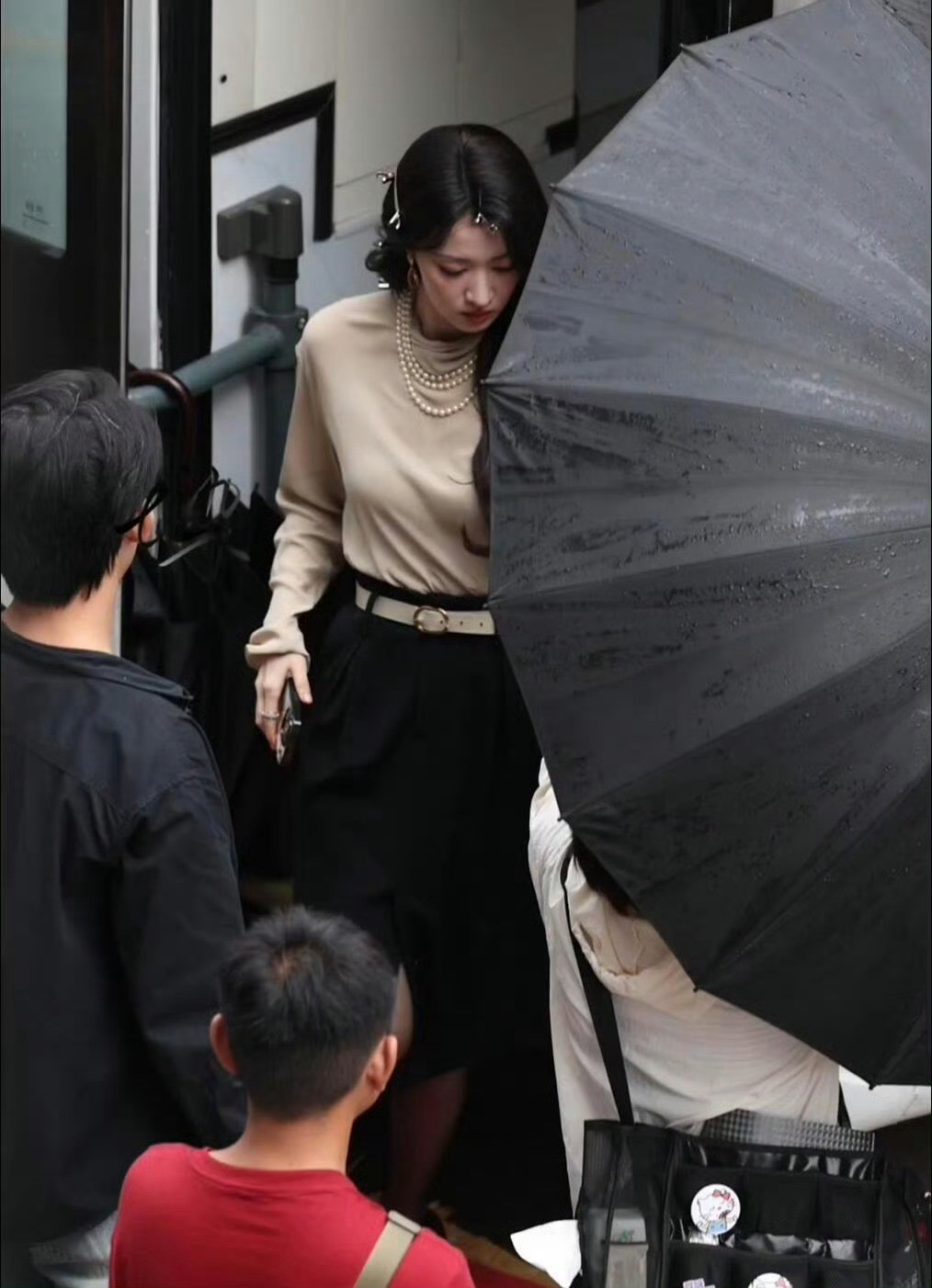王楚然🖤这一秒过火路透，黑丝Chuan搭​​​