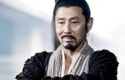 韩信一生，犯下的最大错误，就是把项羽逼入绝境。垓下之战中，韩信率领三十万大军，将