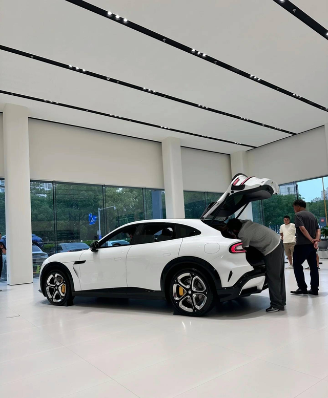 小米YU7：3大优点无与伦比、1大不足相信很多朋友已经看了或试驾了小米YU7。