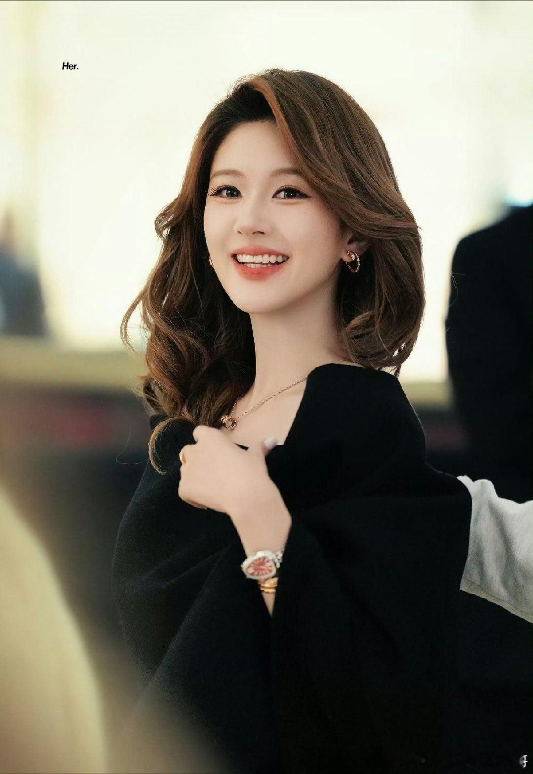 赵露思宝格丽活动路透，女神级别