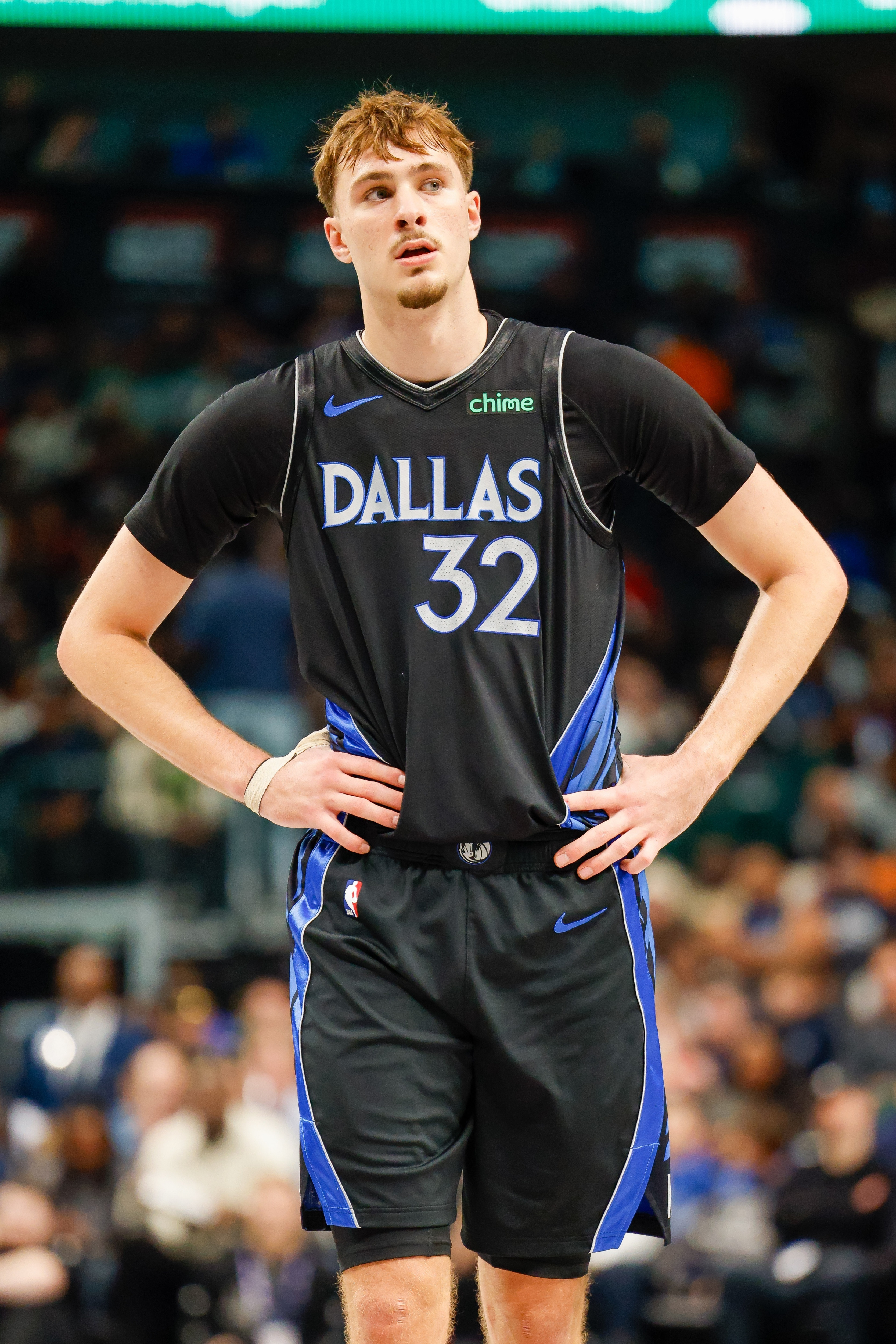 开拓者输给灰熊，赛后队记DannyMarang在播客节目中谈到了杨瀚森的挣扎表