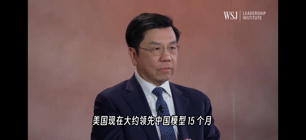 李开复关于中美AI格局的访谈，说得很中肯：1.美国目前在尖端AI模型方面领