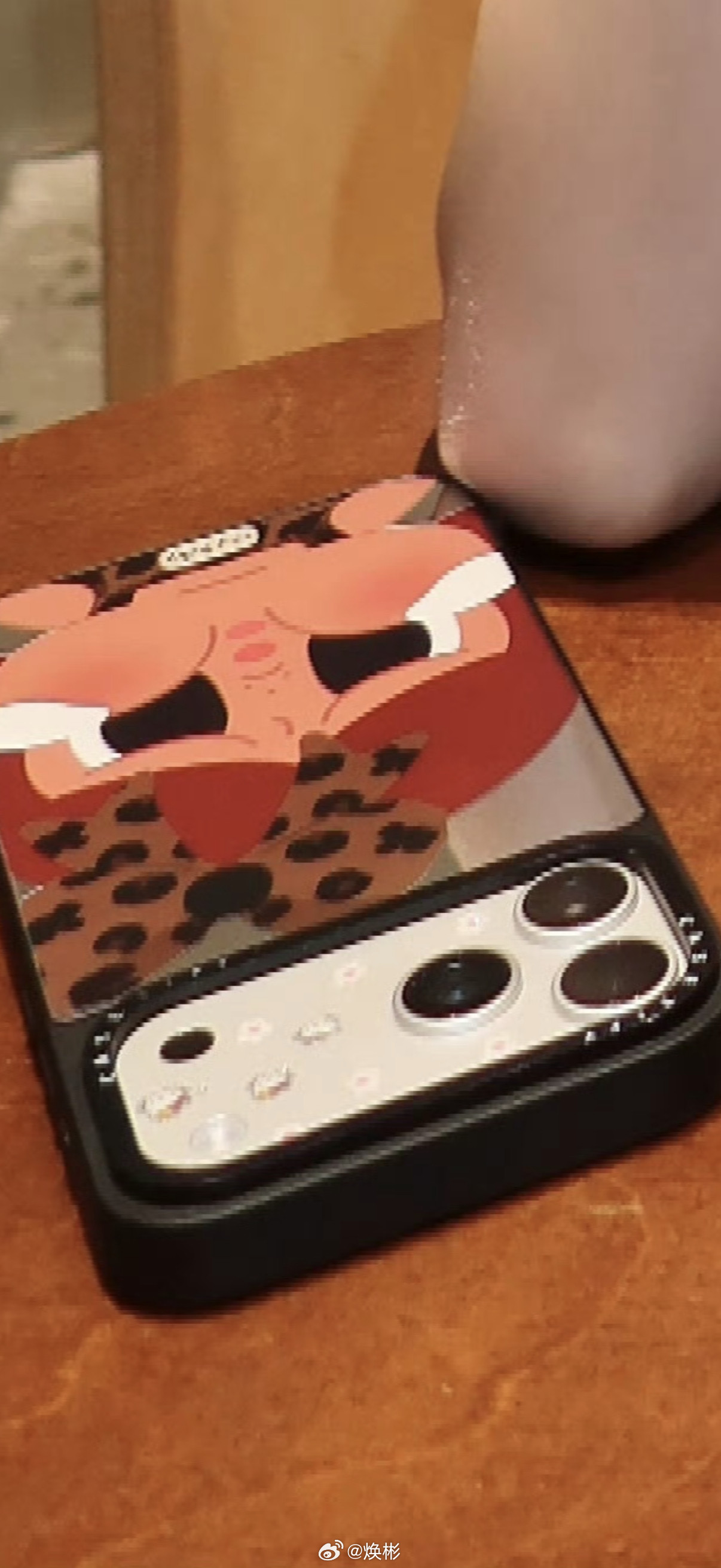 富人新标识：iPhone戴casetify手机壳！