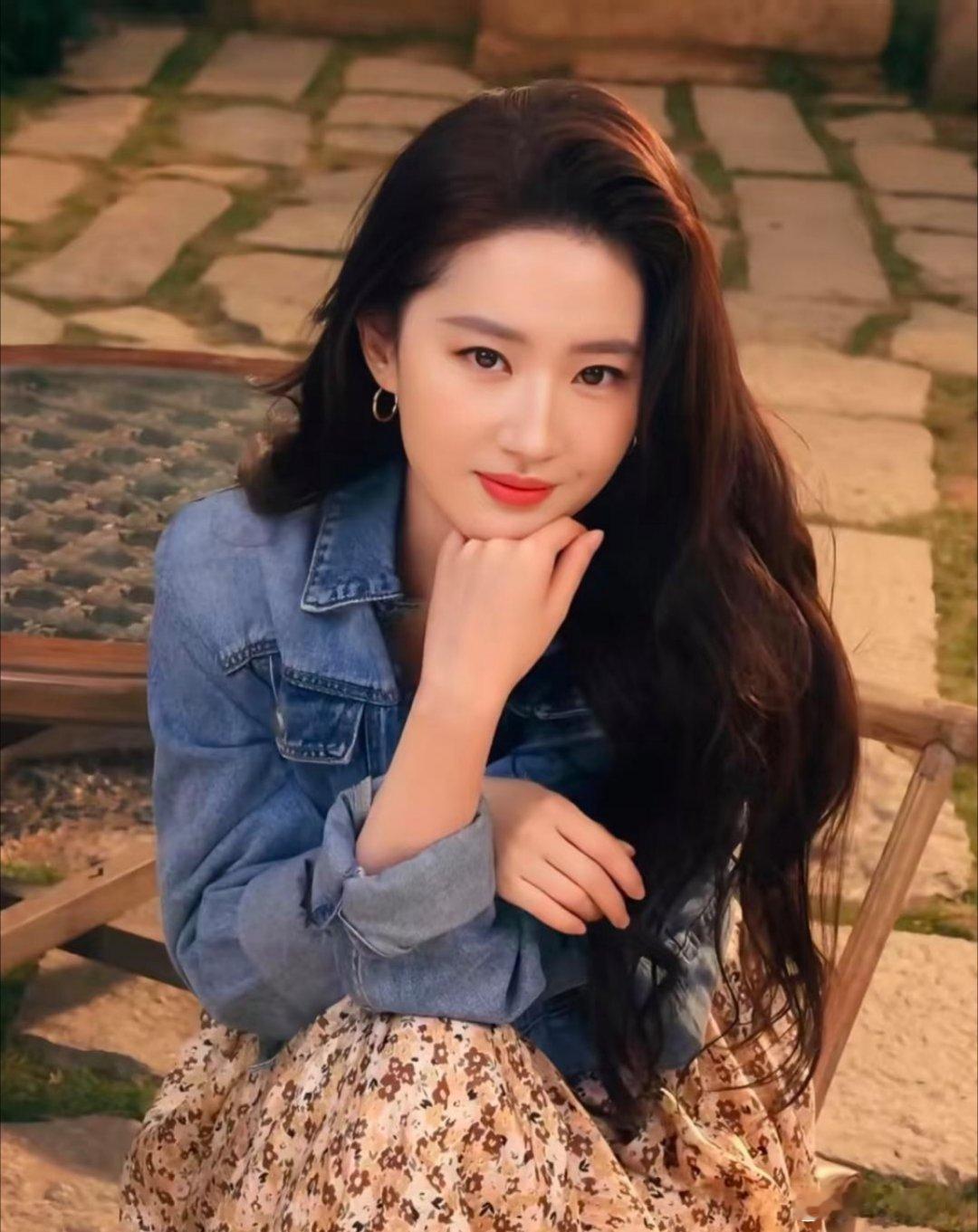 1、85花的分界线，得看有没有网播时代的爆款剧，而不是有没有白月光角色。就我个人