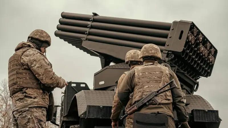 泽连斯基迎来一个“噩耗”！2月10日，“亚速”部队前参谋长克罗特维奇透露，目前