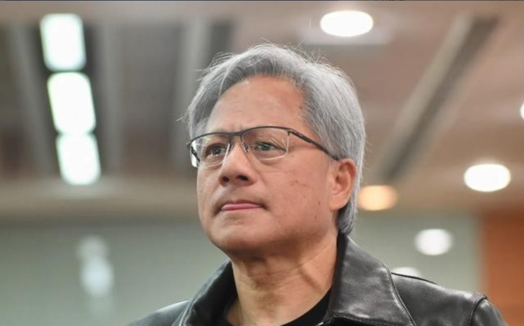黄仁勋扣响“扳机”，一场新的风暴，或将席卷美国 说过“美国之所以伟大，是有特朗普