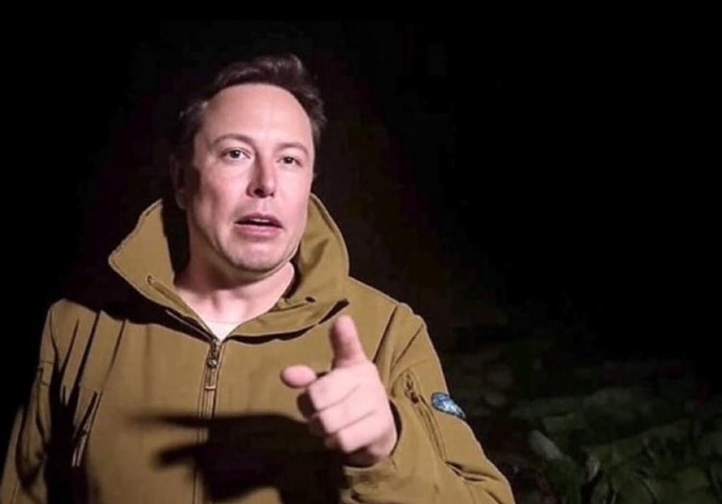 这场骂战，马斯克率先怂了。先是对冲基金经理比尔・阿克曼呼吁两人和解，马斯克在帖子