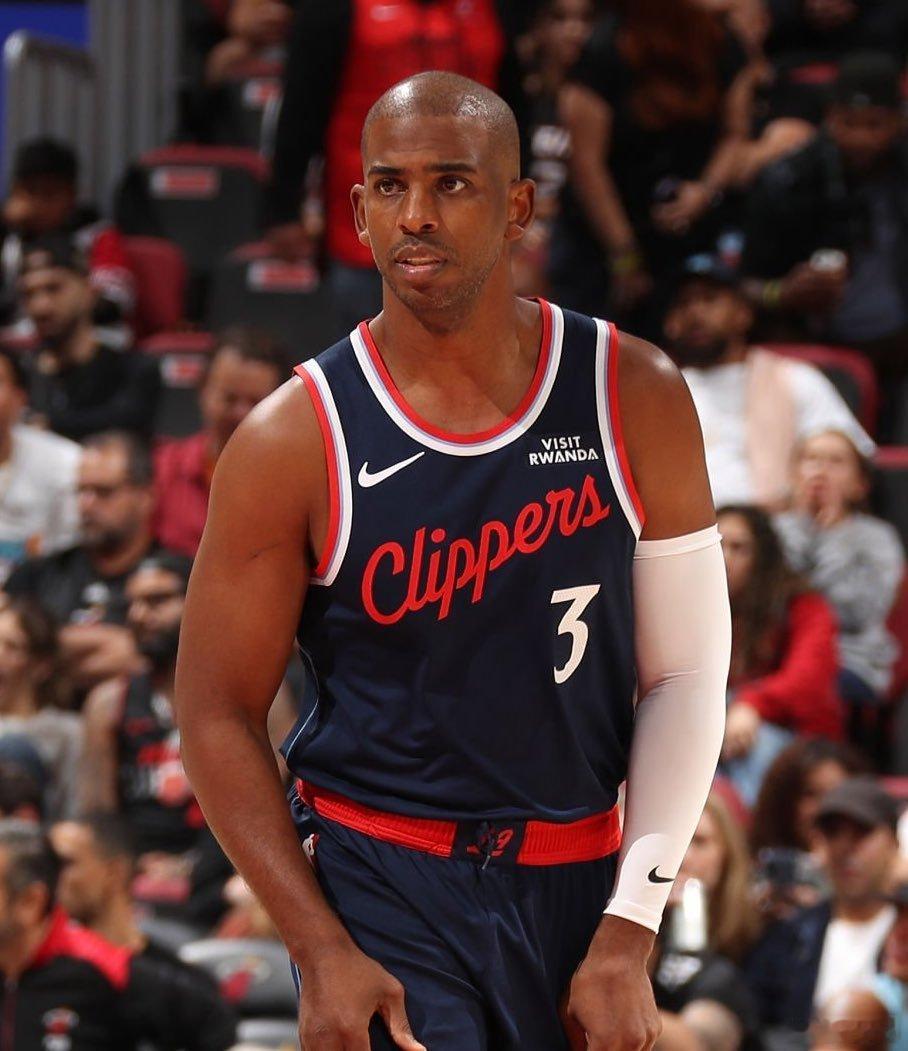 据记者JakeFischer报道，快船队有望妥善对待这位队史传奇，并配合他寻找