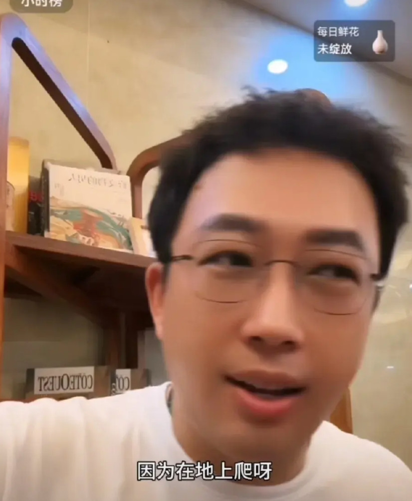 于正，老戏骨就是老戏骨于正说:“曹骏今天的戏我们导演说很好，老戏骨就是老戏骨，