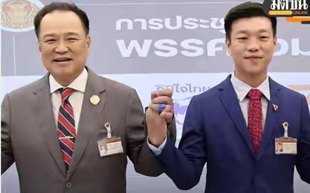 泰国人民党放弃了为泰党，当而选择了自豪党，这可以说是让人感到非常失望的事情。为此