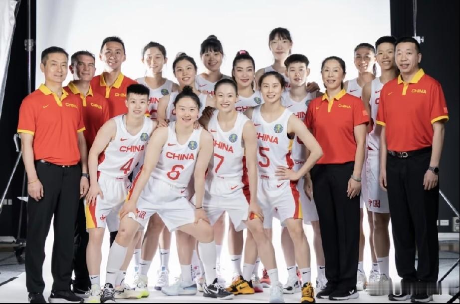 怎么会不怀念2022呢。那支中国女篮，世界杯亚军，追平历史最佳。场均81.4