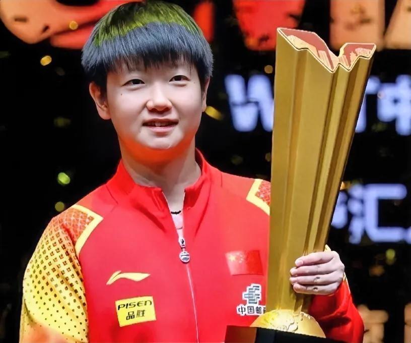 澳门世界杯4-1战胜王曼昱，拿下女单三连冠，成为世界杯53年历史第一人！紧接着