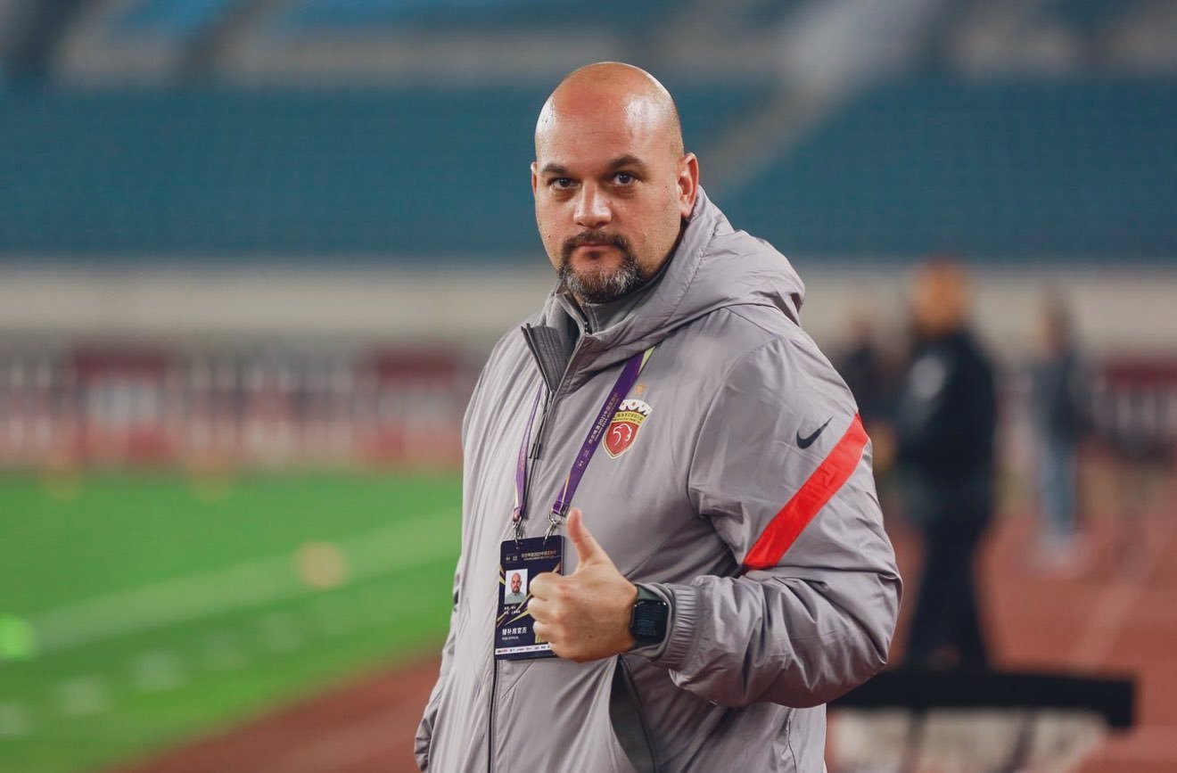 内马尔的膝盖手术，将由曾效力上海海港的“奇迹医生”爱德华多主刀。爱德华多曾为胡尔