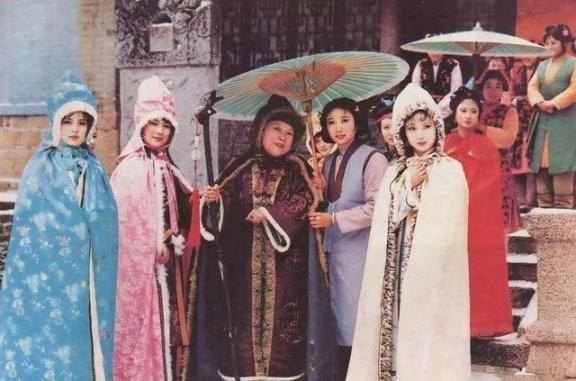 在北宋以前，人们还没有种植棉花，冬天没有棉衣棉被，古人是如何扛过去的？其实那个时