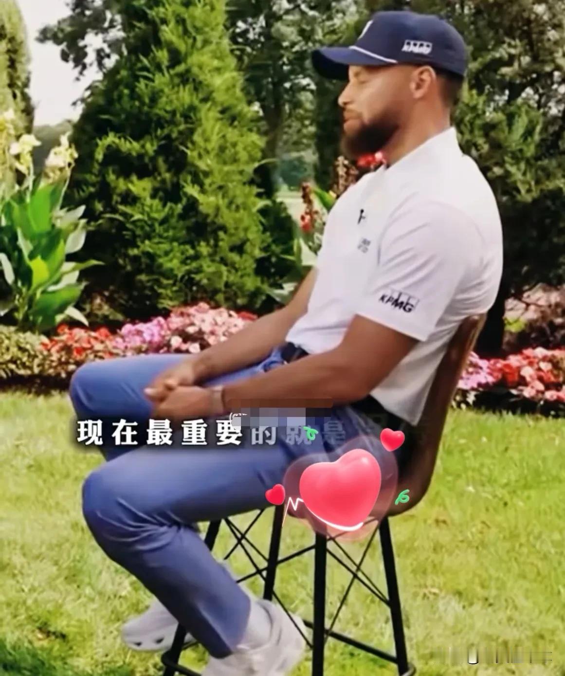显然，库里的续约合同里，蕴藏着他的退役计划。并不意外，库里以降薪两千万的方式