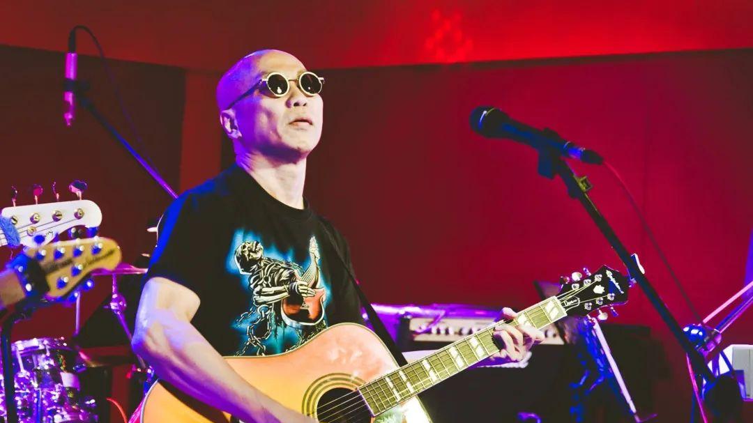 知名音乐人突发心脏骤停送医抢救!林志炫发文祈祷
