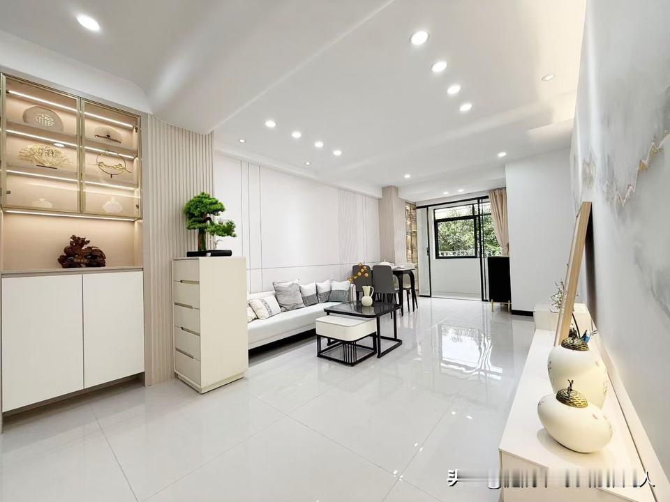 不知大家注意到没有，现在越来越多的人，老了以后就不想住大房子了。以前住140