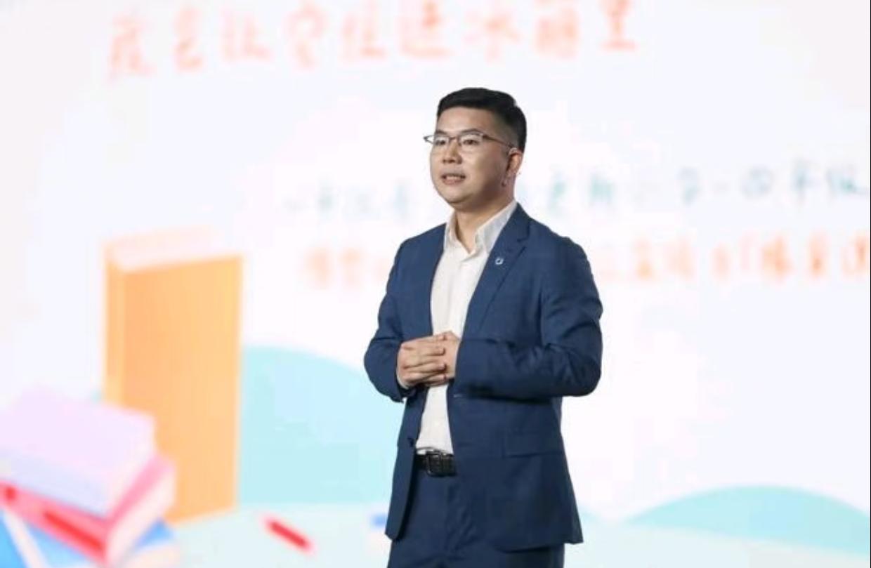 16年比亚迪销冠跳槽！他凭啥放话“三年没对手”？当年赵长江把腾势D9从月销1