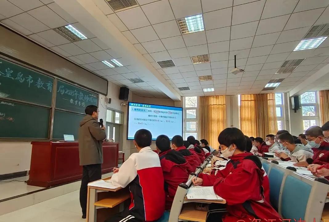 高中补课大户，非数学莫属，但现实在还有效果吗？2025高考一结