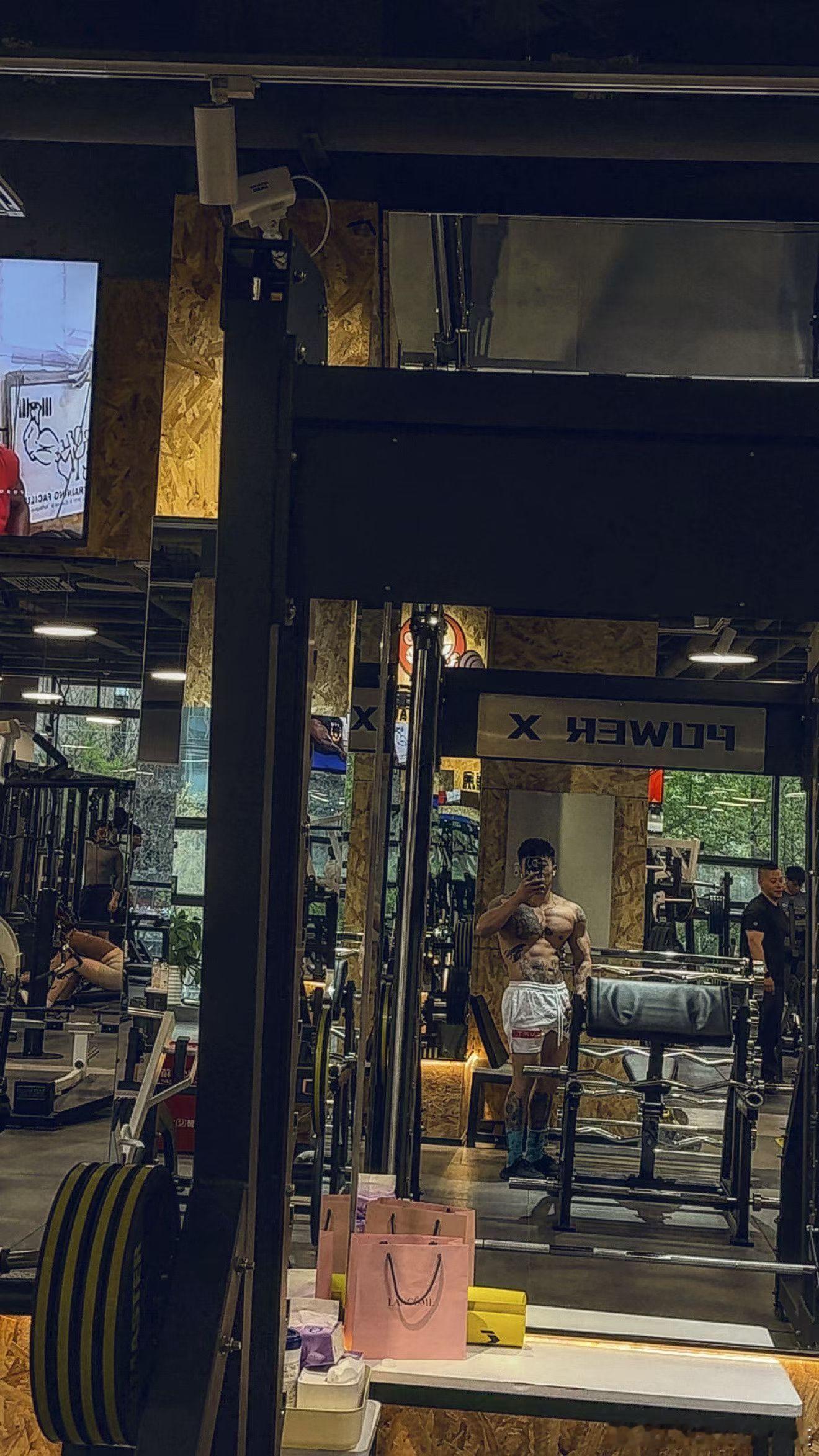 看到发小练成这样！我都自卑！