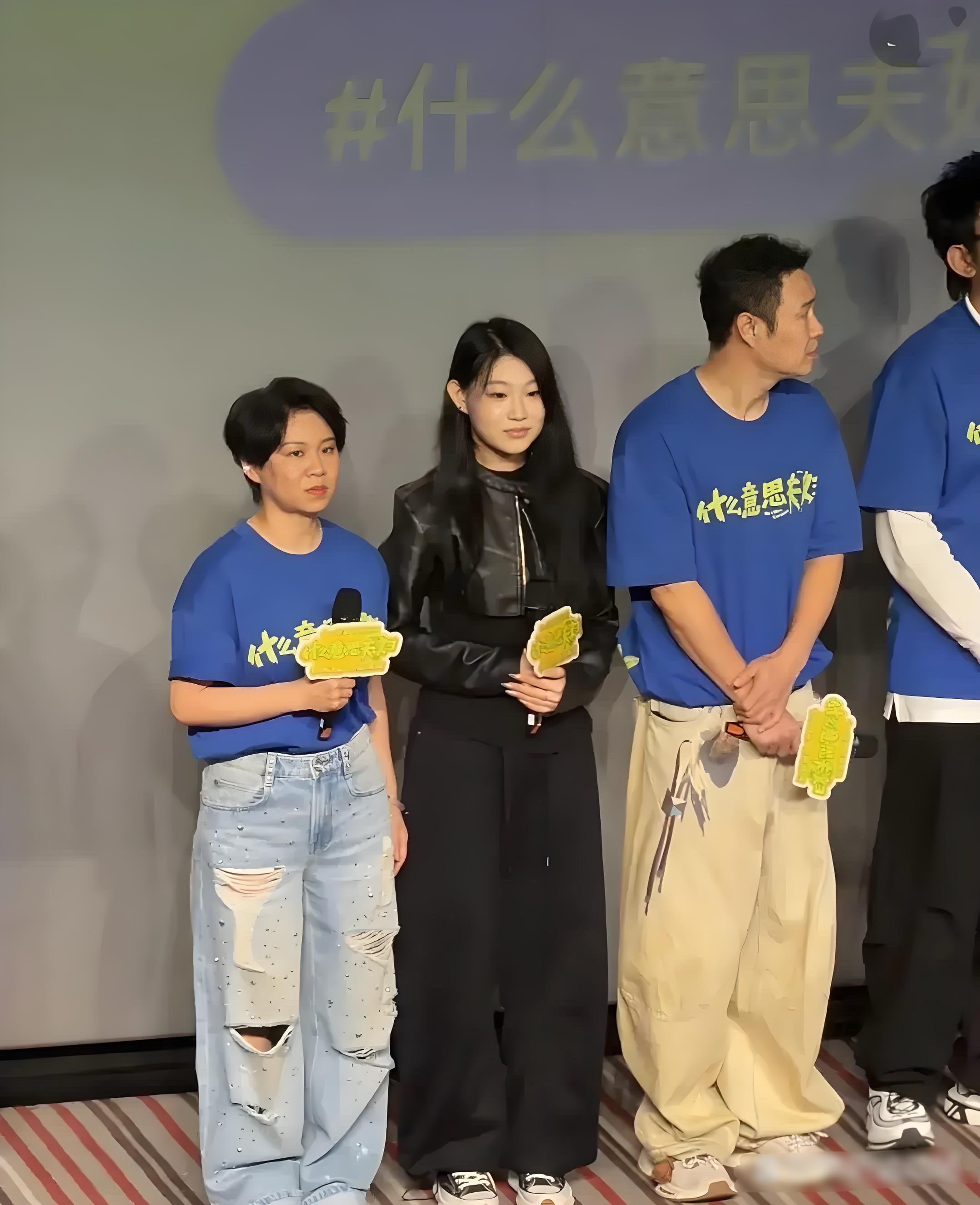 东北独生女的含金量还在上升，小沈阳夫妇新电影特意带着沈佳润宣传，还让她唱了主题曲