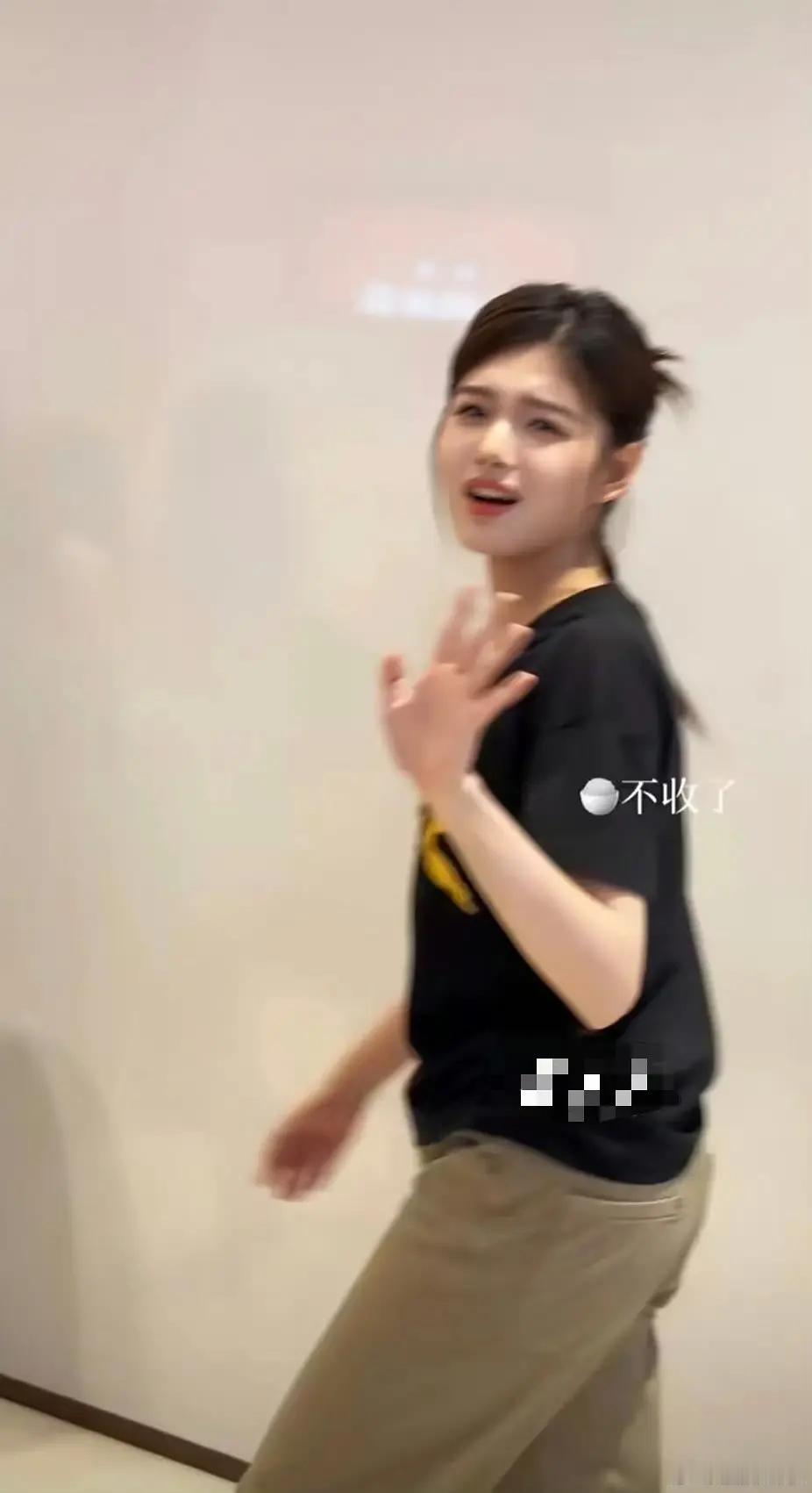 艾米也考完了，少吃点减减肥吧