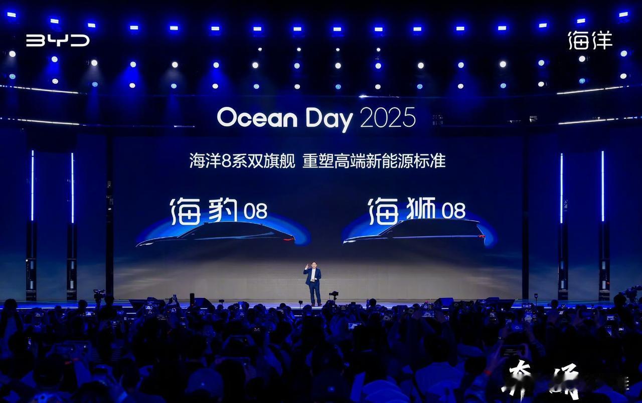 作为一名伪迪粉，我是真心希望比亚迪的中高端能站起来，或者说20万以上车型销量能起