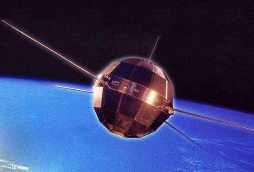 升空50年的东方红一号现在还在运行，能量早已耗尽，但它却始终没有坠毁，这是因为当