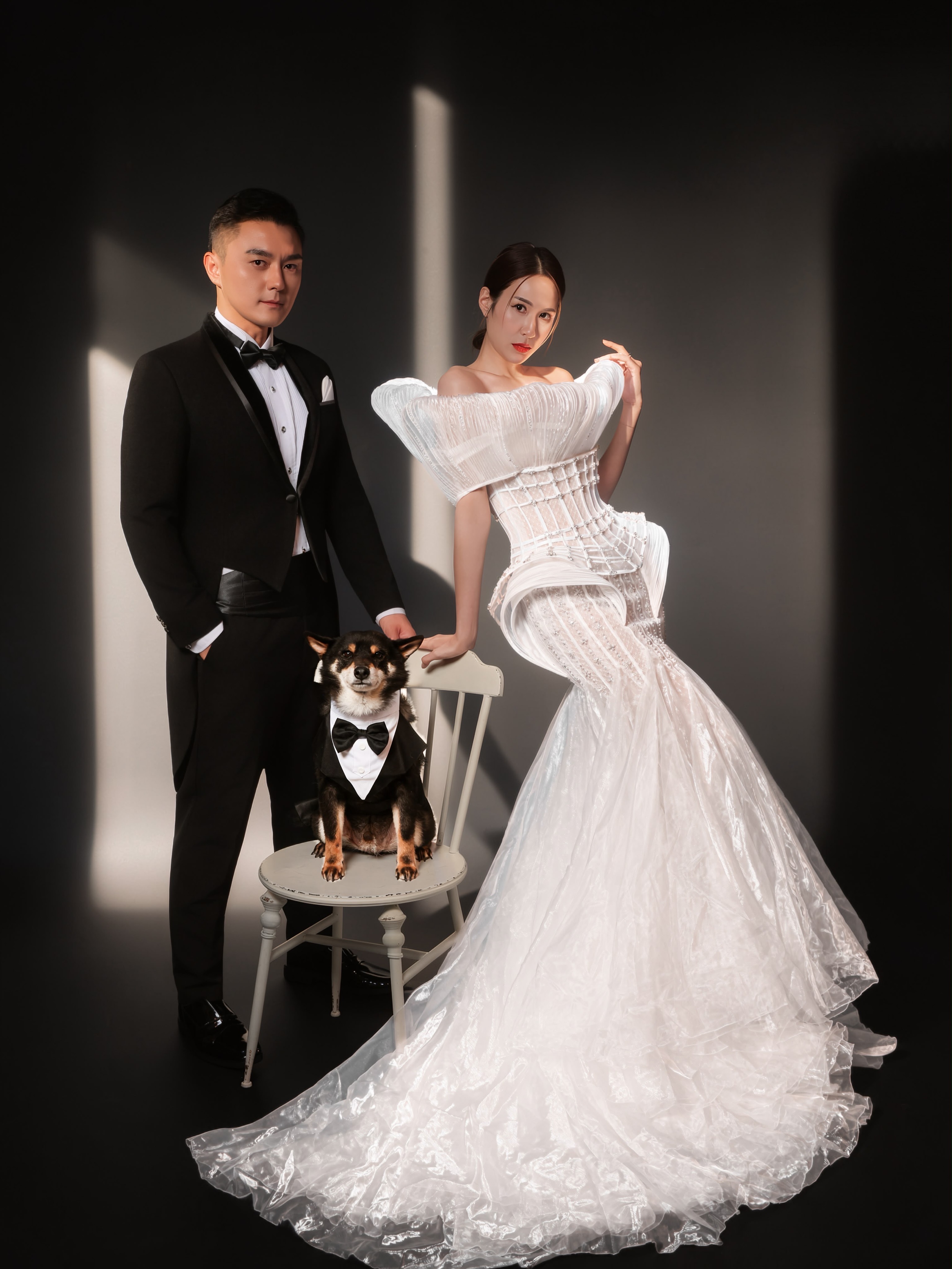 杨明与庄思明在上海、香港及吉隆坡拍摄的婚纱照，二人将于8月2日于马来西亚举行婚礼